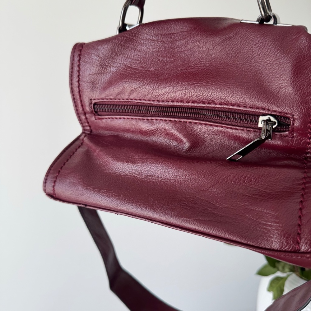 mini shoulder bag in burgundy color - Picture 5 of 6